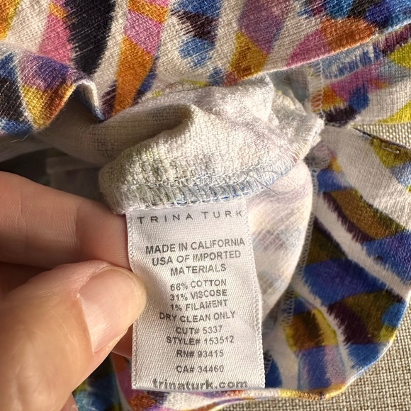 Like new Trina Turk Corbin shorts - Picture 3 of 6